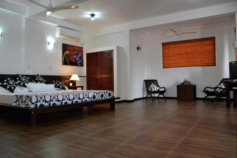 Edge Retreat गेस्ट हाउस Unawatuna
